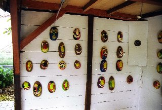 Masken aus Krbisschale handbemalt